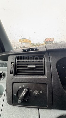 Ford Transit-10