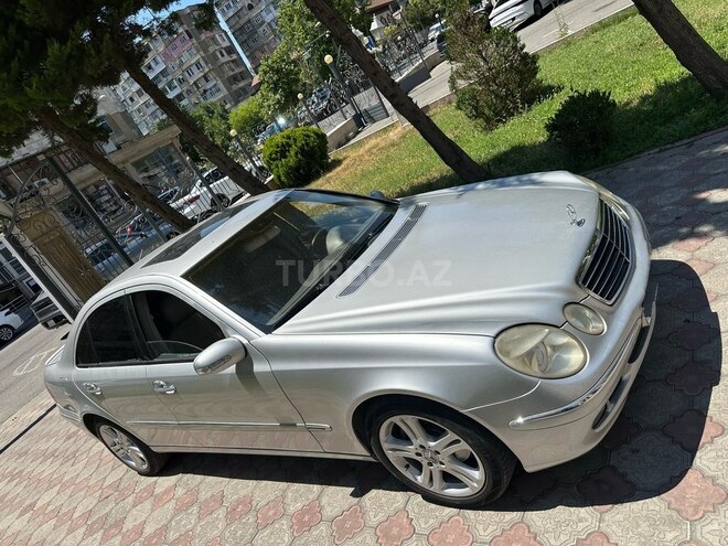 Mercedes E 240-12