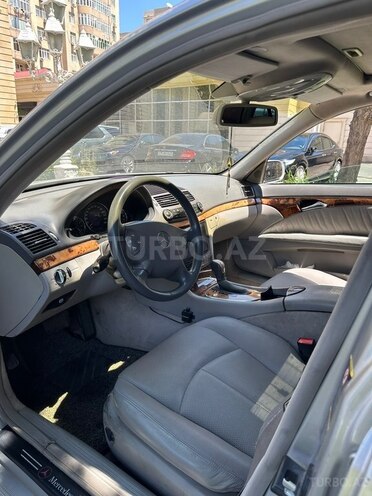 Mercedes E 240-15