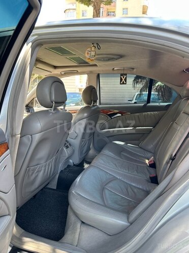Mercedes E 240-18