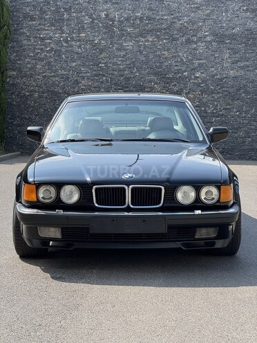 BMW 740-1