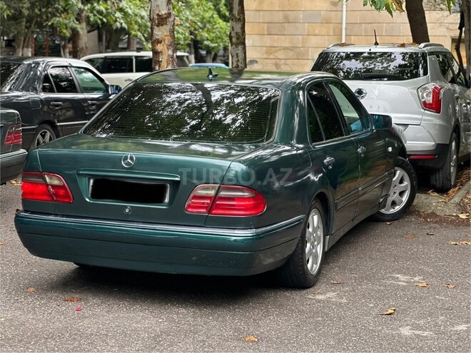 Mercedes E 200-12