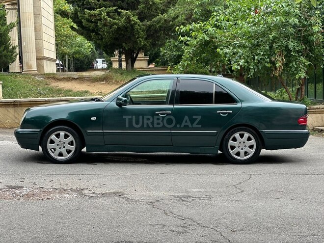 Mercedes E 200-6