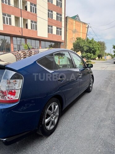 Toyota Prius-5