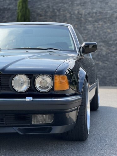 BMW 740-9