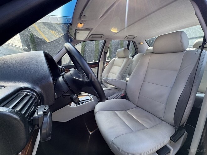 BMW 740-16