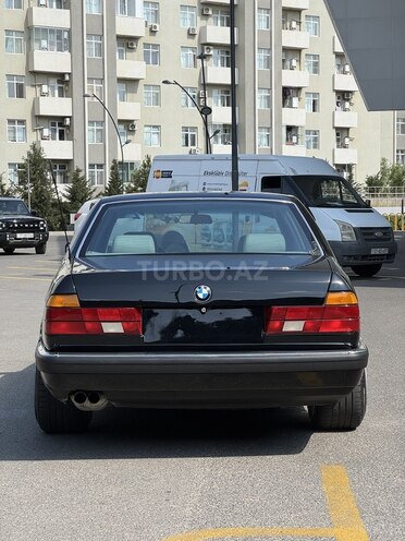 BMW 740-6