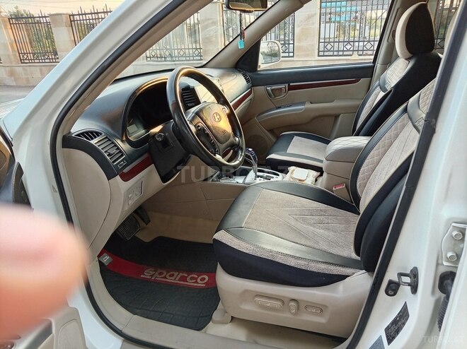 Hyundai Santa Fe-6