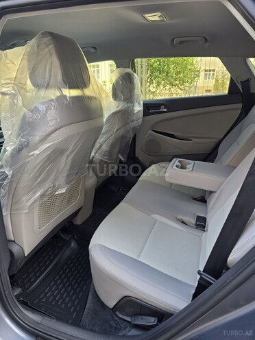 Hyundai Tucson-12