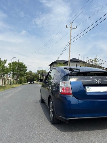Toyota Prius-17