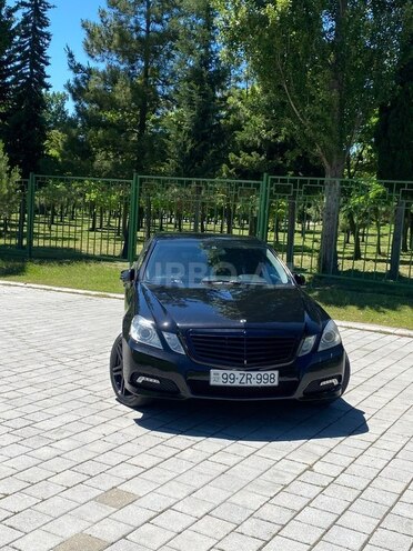 Mercedes E 250 4MATIC-4