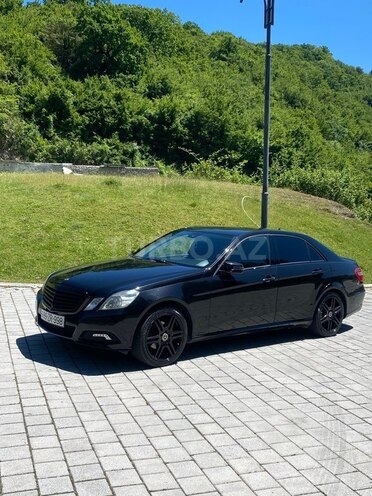 Mercedes E 250 4MATIC-9