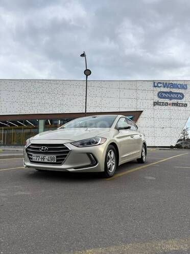 Hyundai Elantra-3