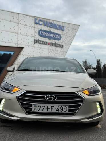 Hyundai Elantra-5