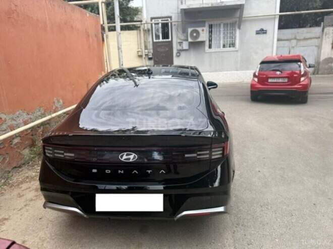 Hyundai Sonata-2