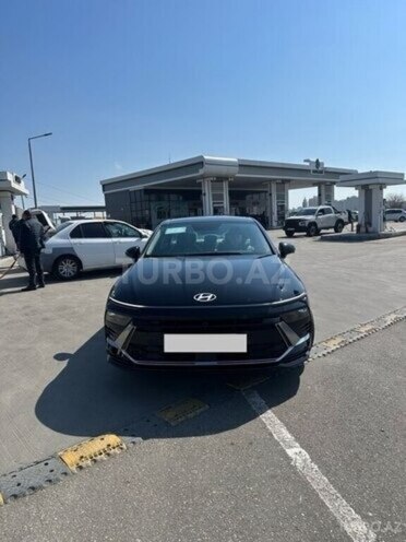 Hyundai Sonata-1