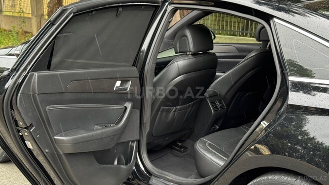 Hyundai Sonata-17