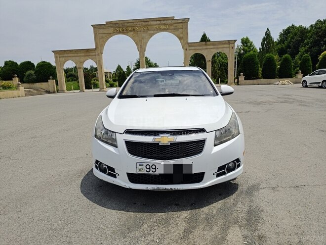 Chevrolet Cruze-1