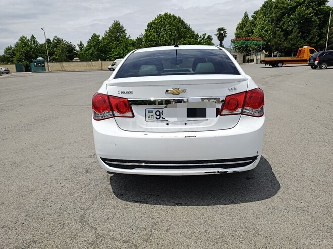 Chevrolet Cruze-2