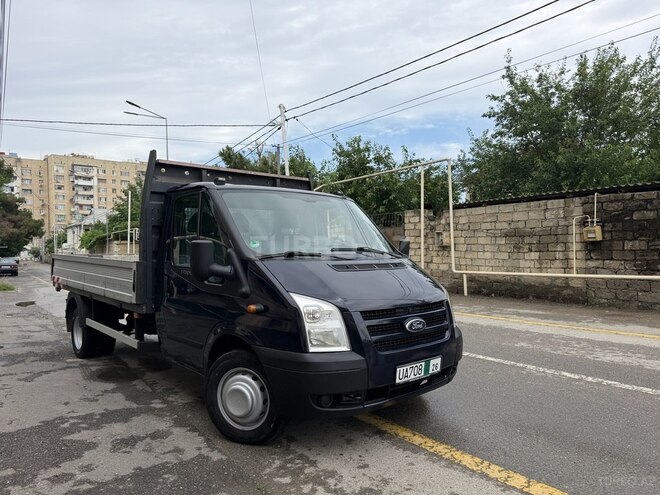 Ford Transit-1