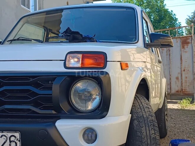 LADA (VAZ) Niva-6