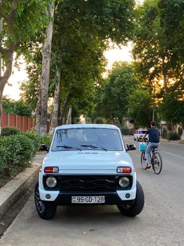 LADA (VAZ) Niva-9