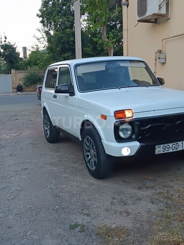 LADA (VAZ) Niva-13