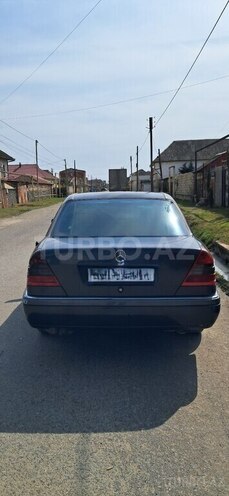 Mercedes C 200-2
