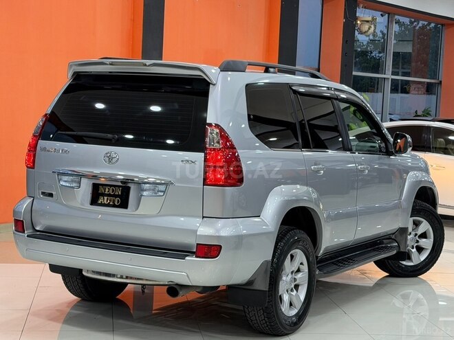 Toyota Land Cruiser Prado-8