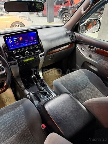 Toyota Land Cruiser Prado-26