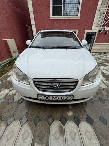 Hyundai Elantra-1