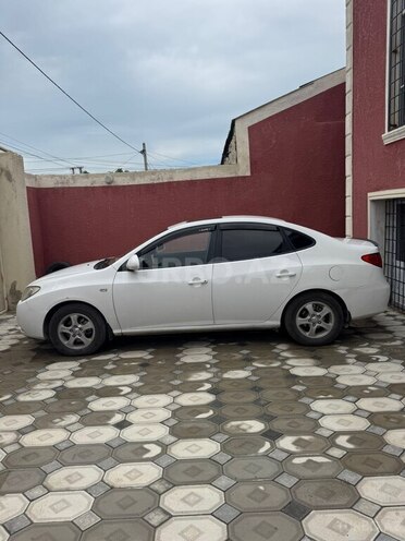 Hyundai Elantra-5