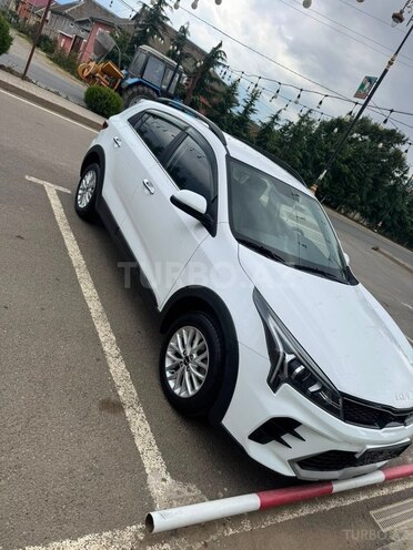 Kia Rio X-Line-5