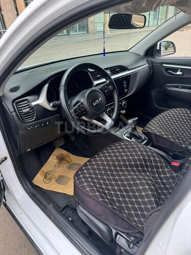 Kia Rio X-Line-7
