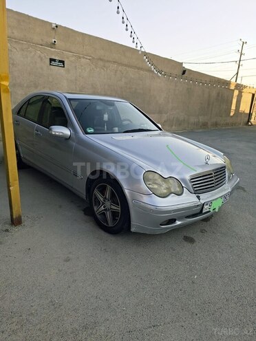 Mercedes C 230-1