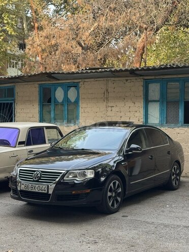 Volkswagen Passat-1