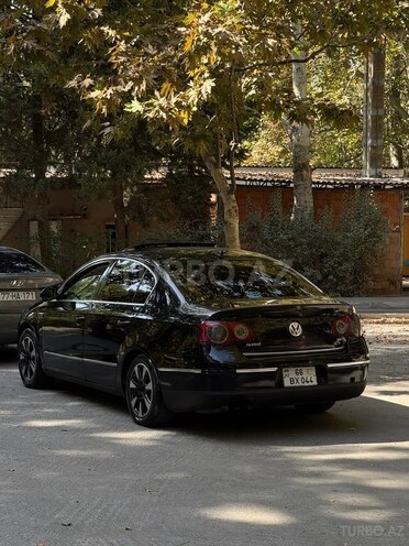 Volkswagen Passat-11