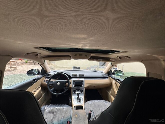 Volkswagen Passat-12