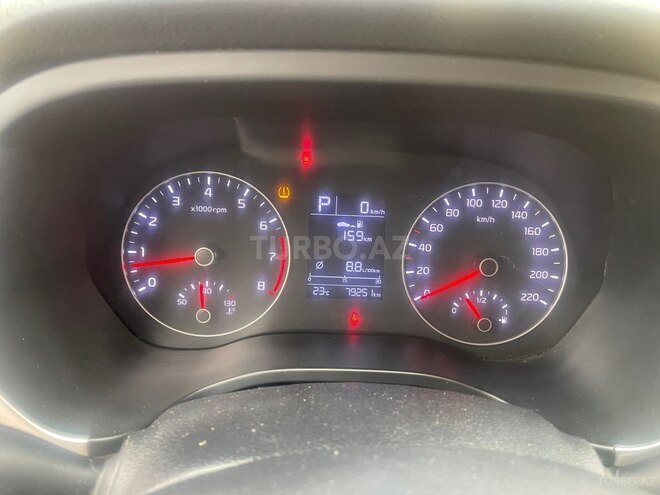 Kia Rio X-Line-10