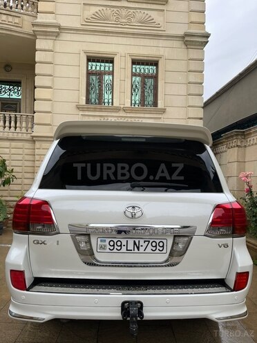 Toyota Land Cruiser-3