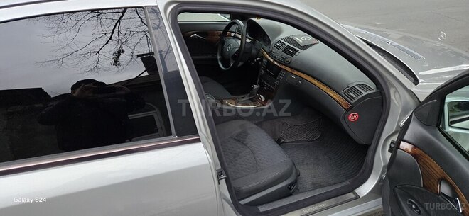 Mercedes E 200-9