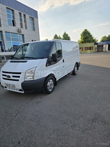 Ford Transit-2
