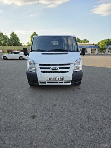 Ford Transit-1