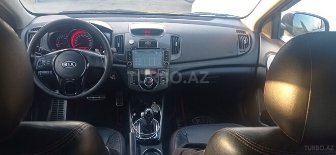Kia Cerato-9