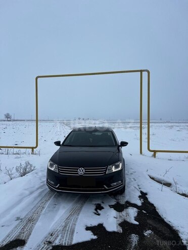 Volkswagen Passat-4