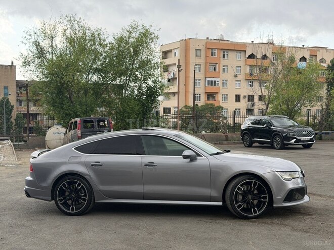 Audi A7-4