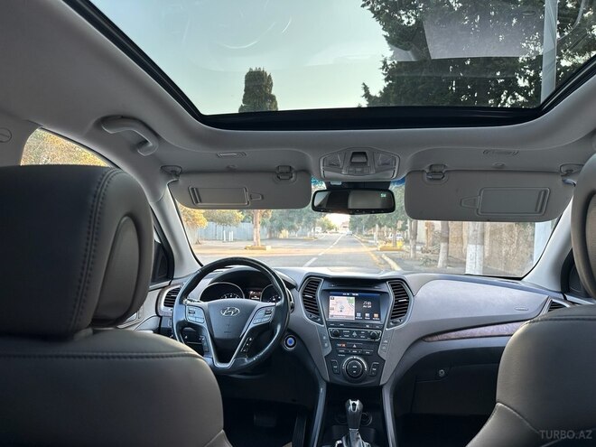 Hyundai Santa Fe-13