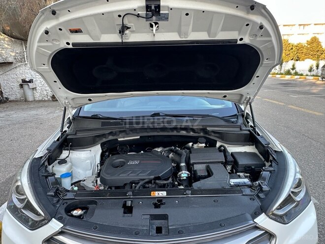Hyundai Santa Fe-15
