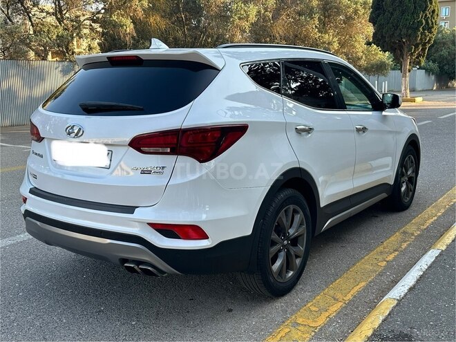 Hyundai Santa Fe-5