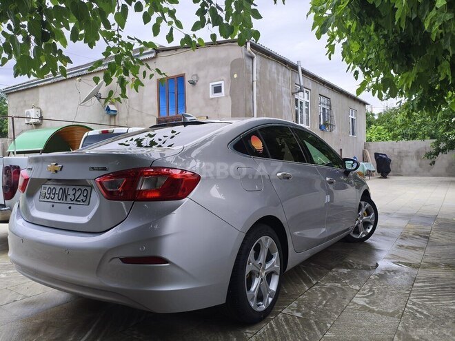 Chevrolet Cruze-4